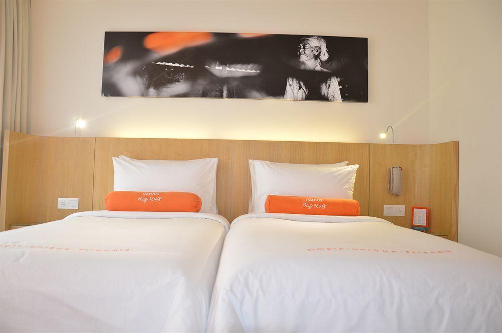 Harris Hotel Raya Kuta Lombok Eksteriør billede