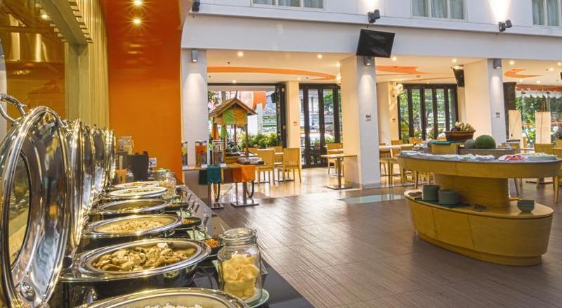 Harris Hotel Raya Kuta Lombok Eksteriør billede