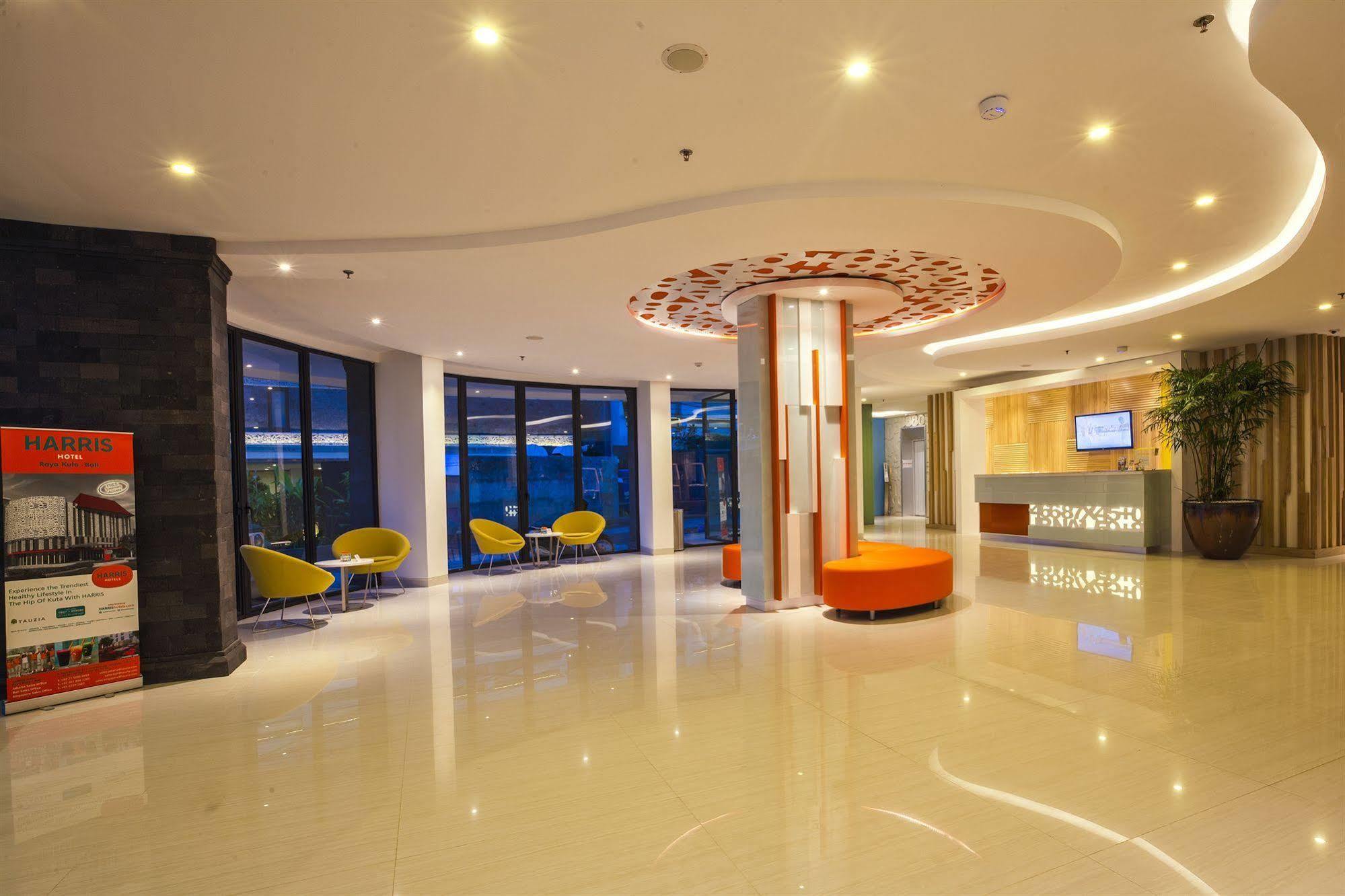 Harris Hotel Raya Kuta Lombok Eksteriør billede