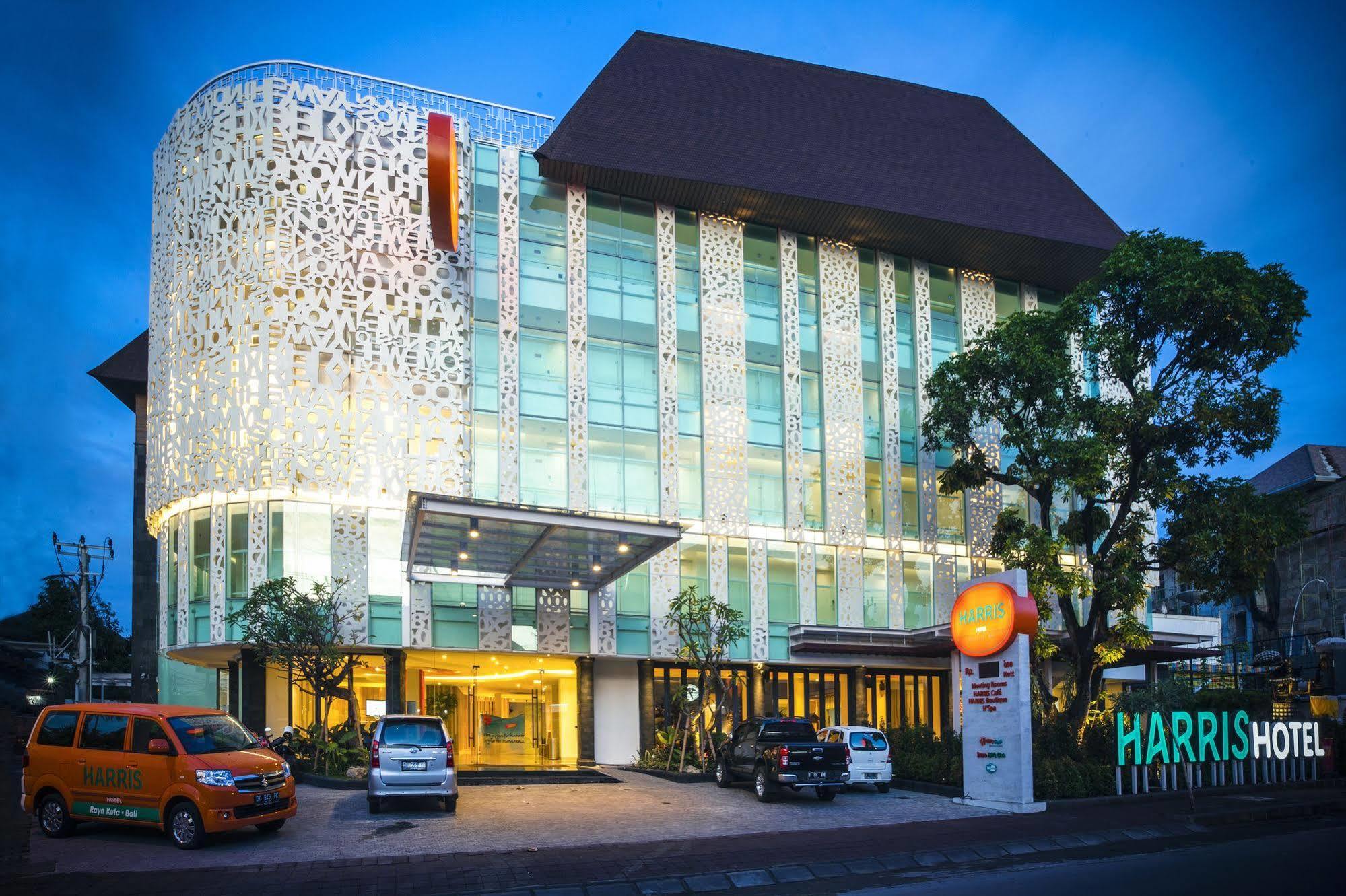 Harris Hotel Raya Kuta Lombok Eksteriør billede