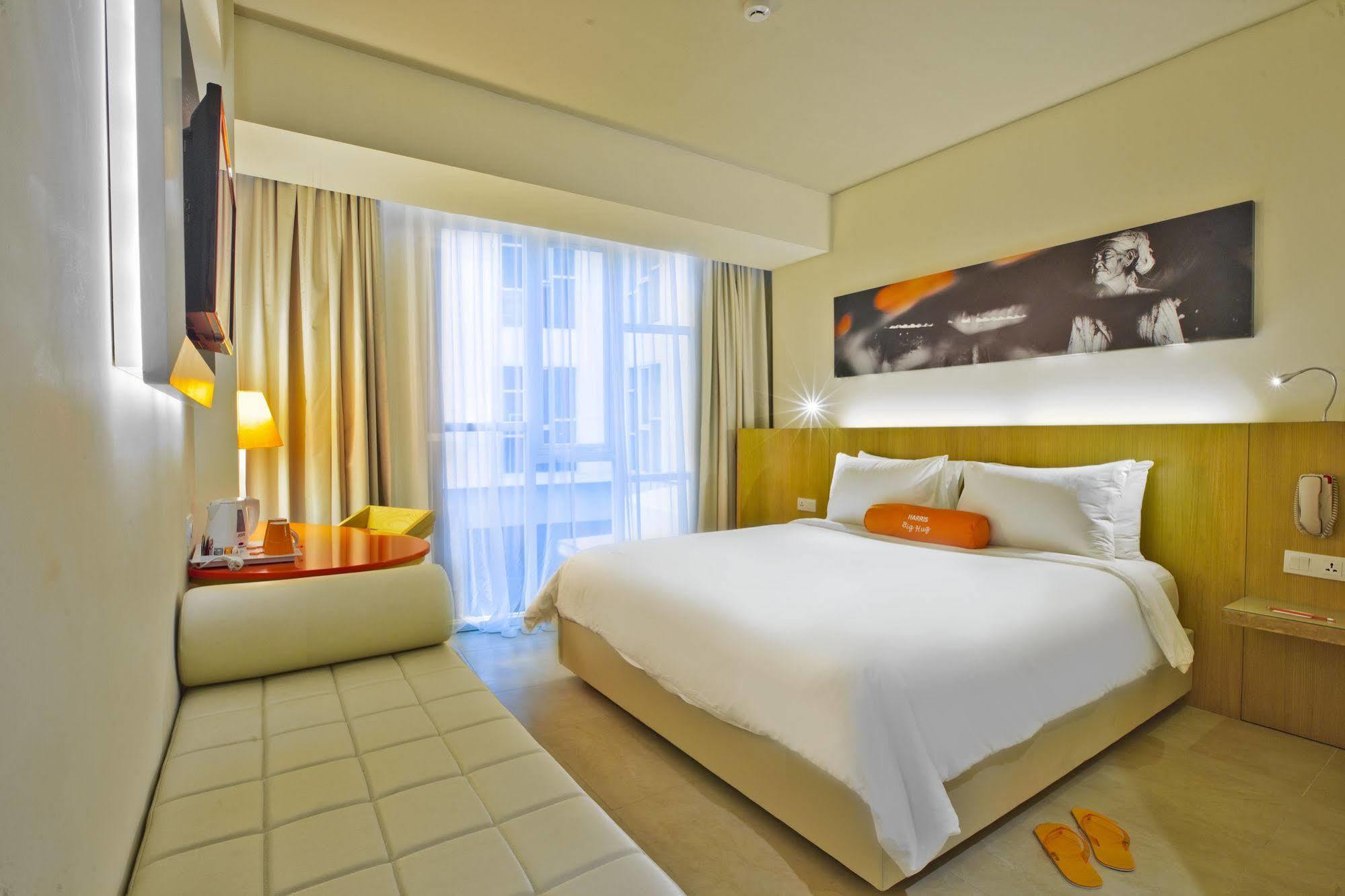 Harris Hotel Raya Kuta Lombok Eksteriør billede
