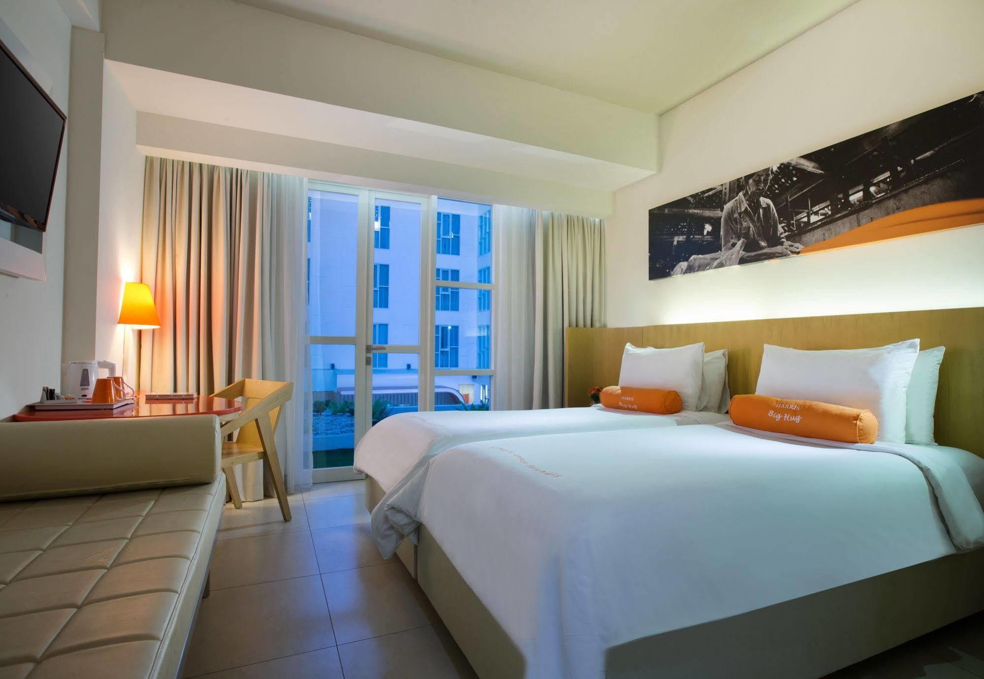 Harris Hotel Raya Kuta Lombok Eksteriør billede