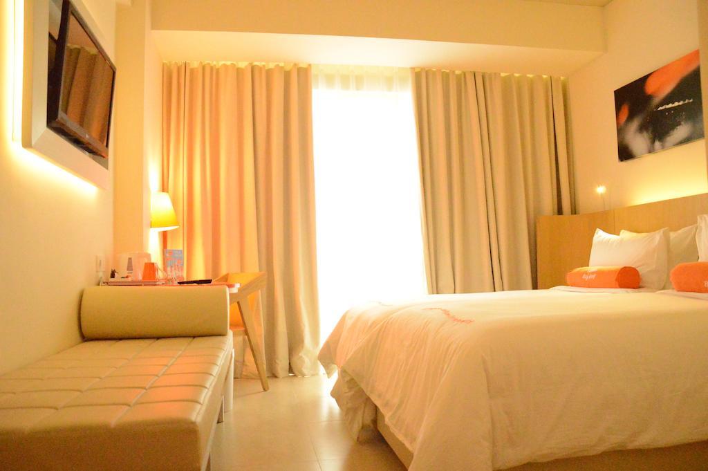 Harris Hotel Raya Kuta Lombok Eksteriør billede